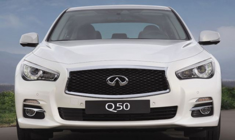Q50 получит новый 2,0-литровый турбо двигатель от Mercedes